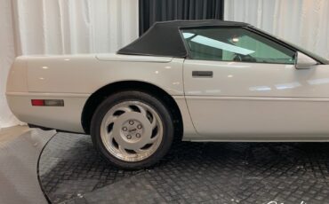 Chevrolet-Corvette-1992-Convertible-13
