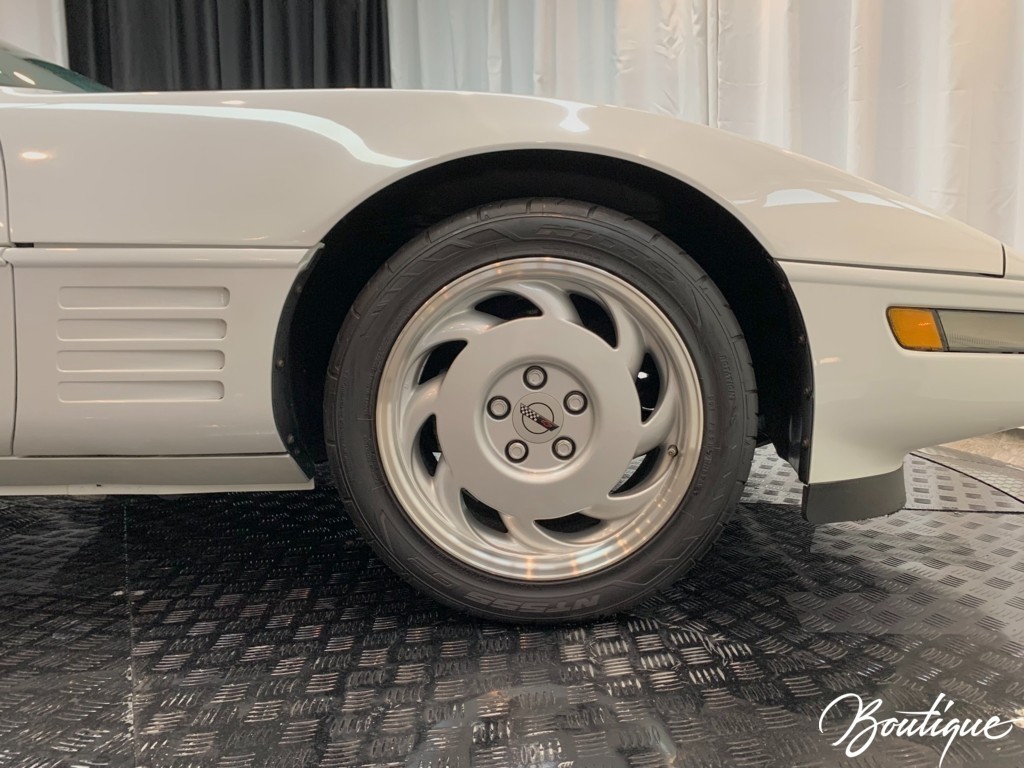 Chevrolet-Corvette-1992-Convertible-16