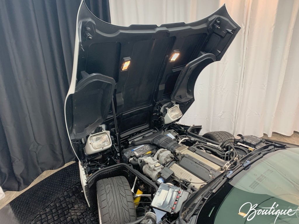 Chevrolet-Corvette-1992-Convertible-31