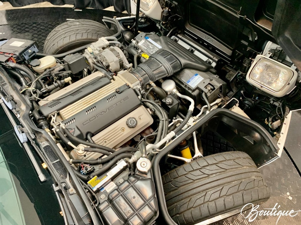 Chevrolet-Corvette-1992-Convertible-34