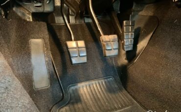Chevrolet-Corvette-1992-Convertible-35