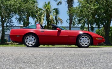 Chevrolet-Corvette-1992-Coupe-22