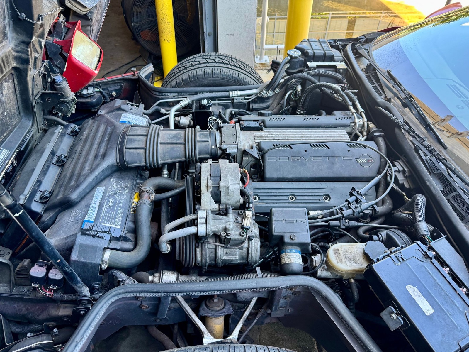 Chevrolet-Corvette-1992-Coupe-4