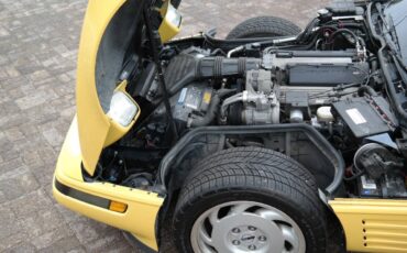 Chevrolet-Corvette-1992-Hatchback-5