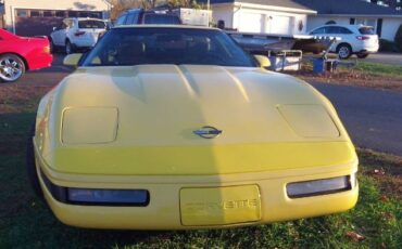 Chevrolet-Corvette-1992-Yellow-4
