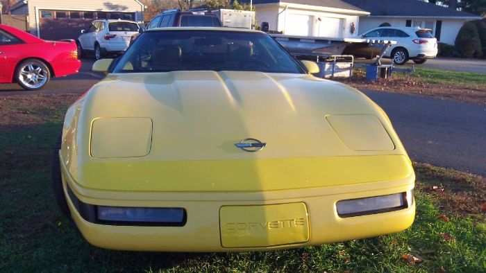 Chevrolet-Corvette-1992-Yellow-4