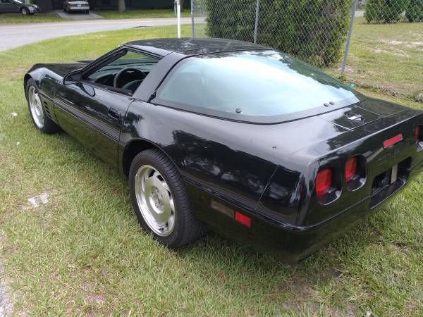 Chevrolet-Corvette-1993-4