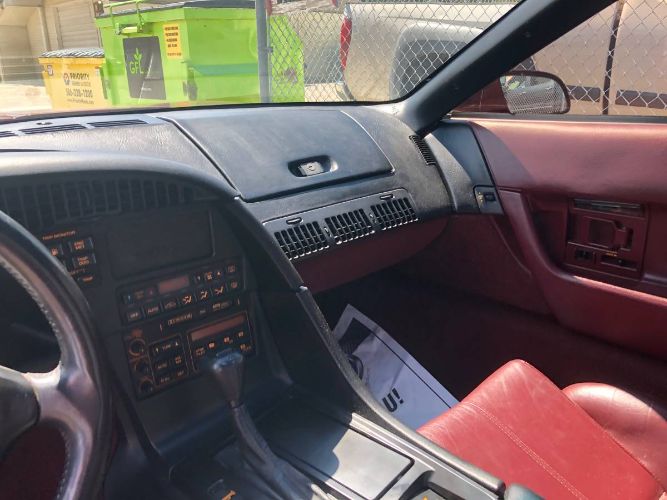 Chevrolet-Corvette-1993-5