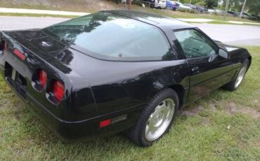 Chevrolet-Corvette-1993-5