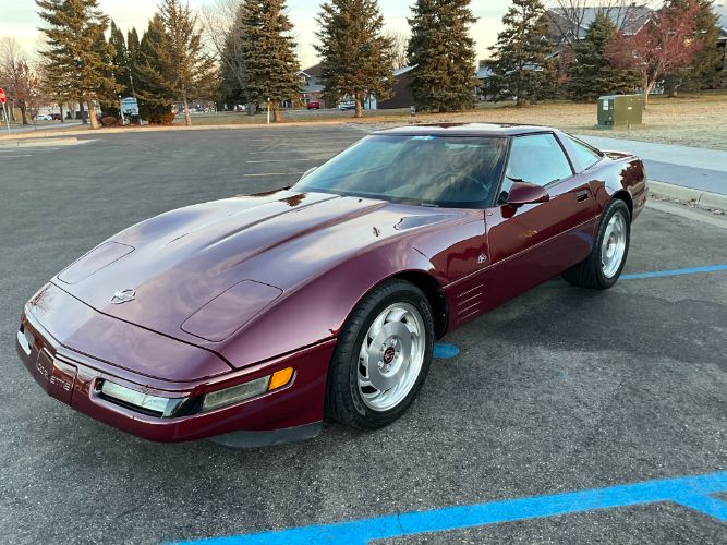 Chevrolet-Corvette-1993-5