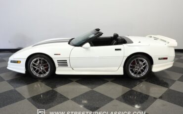 Chevrolet-Corvette-1993-Arctic-White-Black-1