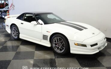 Chevrolet-Corvette-1993-Arctic-White-Black-10