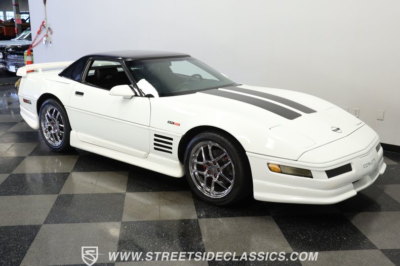Chevrolet-Corvette-1993-Arctic-White-Black-10