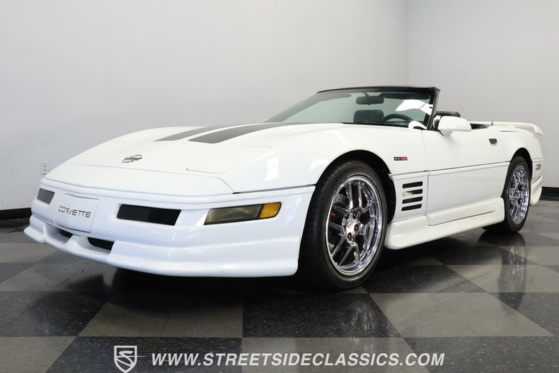 Chevrolet-Corvette-1993-Arctic-White-Black-19