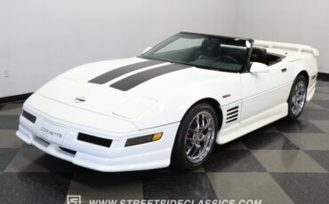 Chevrolet-Corvette-1993-Arctic-White-Black-23