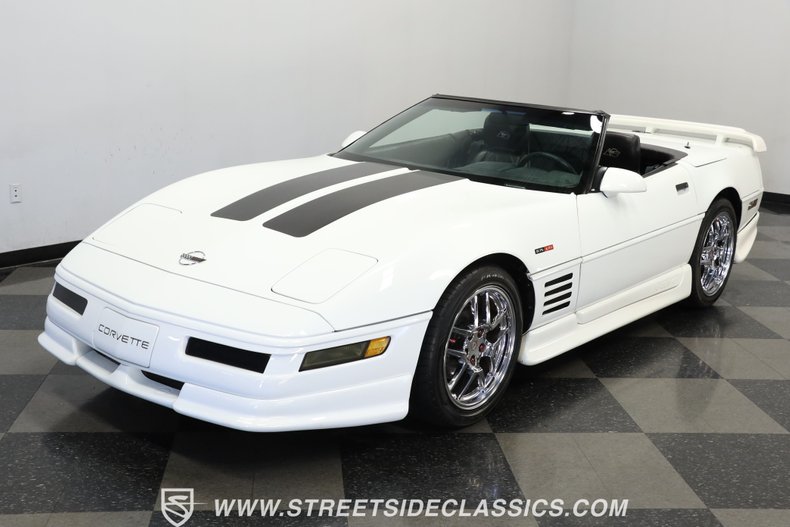 Chevrolet-Corvette-1993-Arctic-White-Black-23