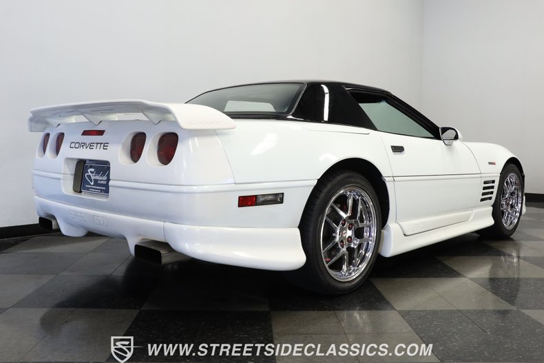 Chevrolet-Corvette-1993-Arctic-White-Black-26