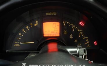 Chevrolet-Corvette-1993-Arctic-White-Black-38