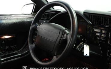 Chevrolet-Corvette-1993-Arctic-White-Black-47
