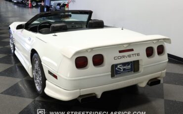 Chevrolet-Corvette-1993-Arctic-White-Black-6