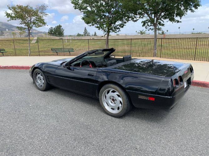 Chevrolet-Corvette-1993-Black-10