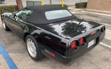 Chevrolet-Corvette-1993-Black-2