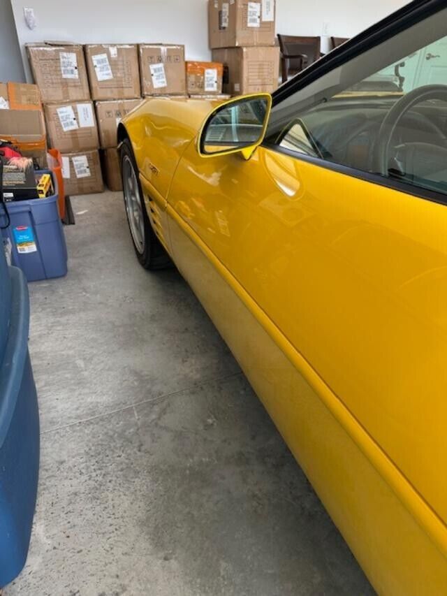 Chevrolet-Corvette-1993-Hatchback-12