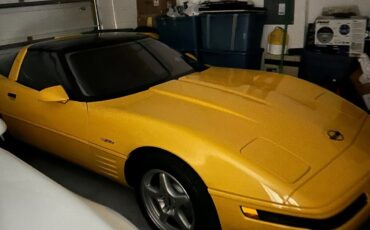 Chevrolet-Corvette-1993-Hatchback-3