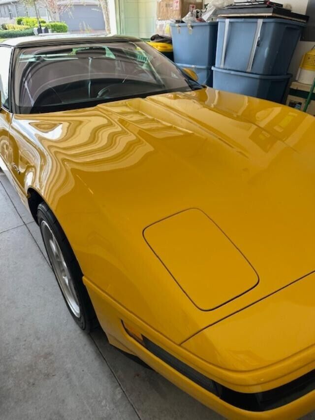 Chevrolet-Corvette-1993-Hatchback-9