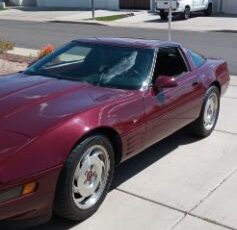 Chevrolet-Corvette-1993-Maroon-Leather-7