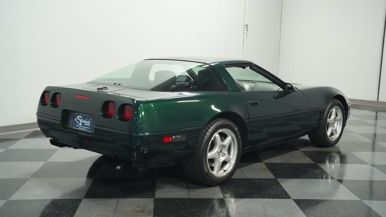 Chevrolet-Corvette-1993-Polo-Green-II-Metall-Black-12