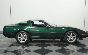 Chevrolet-Corvette-1993-Polo-Green-II-Metall-Black-14