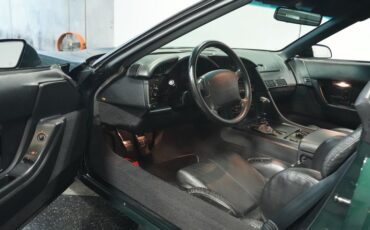 Chevrolet-Corvette-1993-Polo-Green-II-Metall-Black-2
