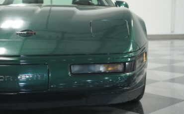 Chevrolet-Corvette-1993-Polo-Green-II-Metall-Black-20
