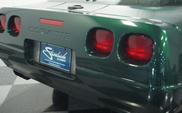 Chevrolet-Corvette-1993-Polo-Green-II-Metall-Black-25