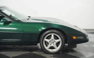 Chevrolet-Corvette-1993-Polo-Green-II-Metall-Black-31