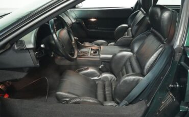 Chevrolet-Corvette-1993-Polo-Green-II-Metall-Black-37
