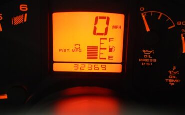 Chevrolet-Corvette-1993-Polo-Green-II-Metall-Black-6