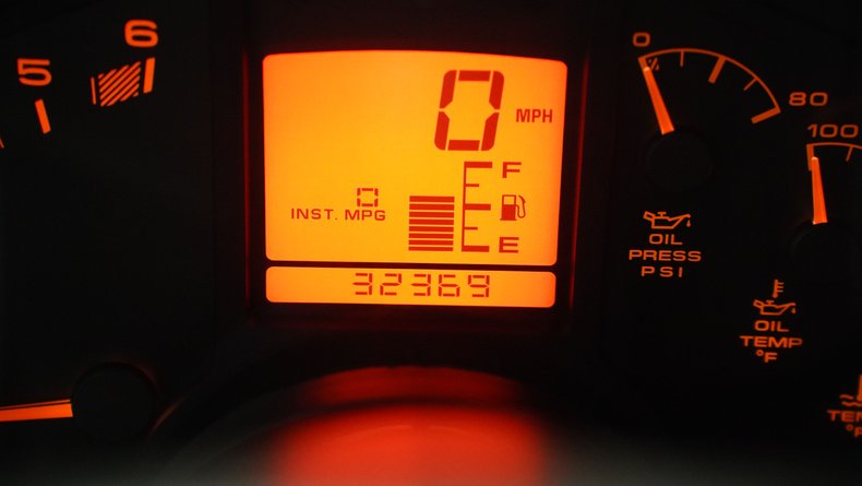 Chevrolet-Corvette-1993-Polo-Green-II-Metall-Black-6
