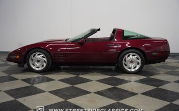 Chevrolet-Corvette-1993-Ruby-Red-Metallic-Ruby-Red-12