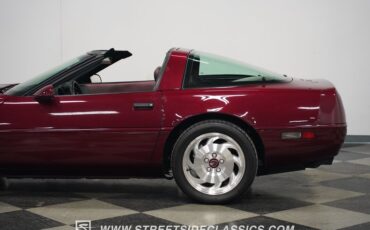 Chevrolet-Corvette-1993-Ruby-Red-Metallic-Ruby-Red-14