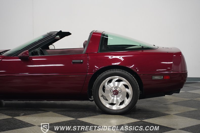 Chevrolet-Corvette-1993-Ruby-Red-Metallic-Ruby-Red-14