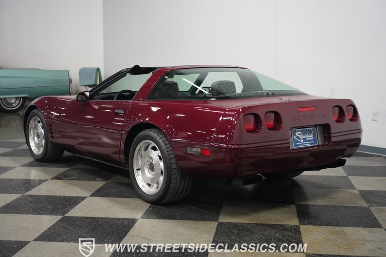 Chevrolet-Corvette-1993-Ruby-Red-Metallic-Ruby-Red-16