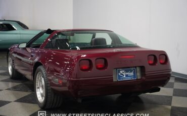 Chevrolet-Corvette-1993-Ruby-Red-Metallic-Ruby-Red-17