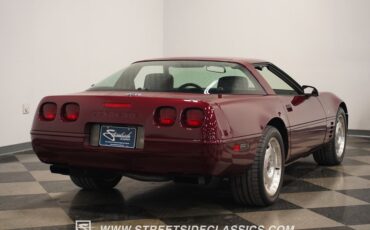 Chevrolet-Corvette-1993-Ruby-Red-Metallic-Ruby-Red-19