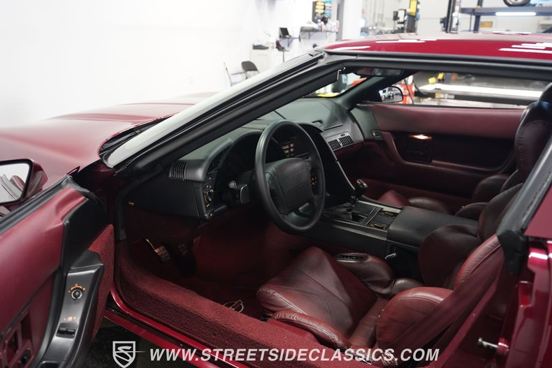 Chevrolet-Corvette-1993-Ruby-Red-Metallic-Ruby-Red-2