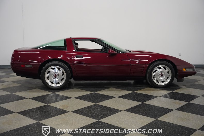 Chevrolet-Corvette-1993-Ruby-Red-Metallic-Ruby-Red-22