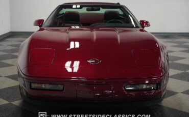 Chevrolet-Corvette-1993-Ruby-Red-Metallic-Ruby-Red-3
