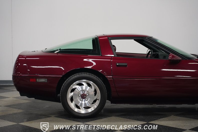 Chevrolet-Corvette-1993-Ruby-Red-Metallic-Ruby-Red-37