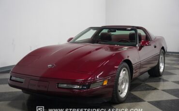 Chevrolet-Corvette-1993-Ruby-Red-Metallic-Ruby-Red-4